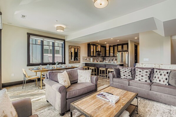 Televisor intel·ligent i llar de foc