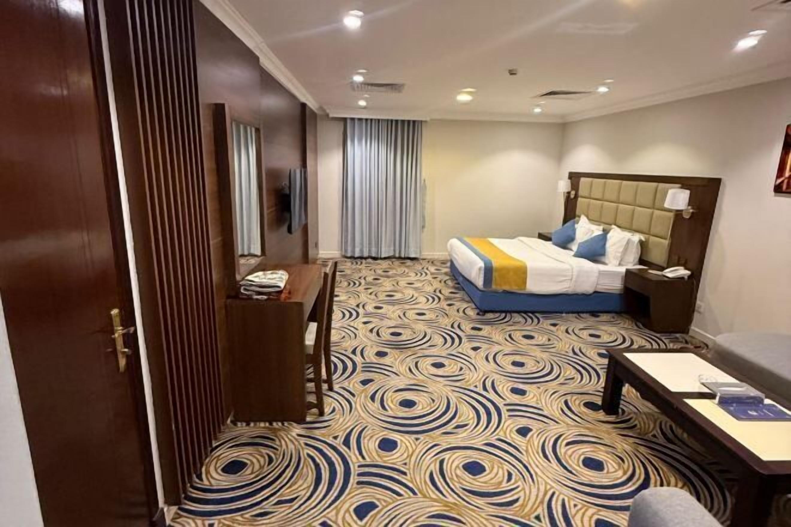 Coffres-forts dans les chambres, chambres insonorisées, Wi-Fi gratuit