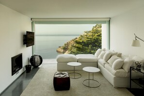 Living area - 6-bedroom villa in wonderful Es Cubells with AC (Es Cubells)