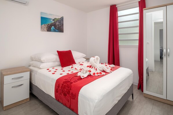 2 bedrooms, iron/ironing board, free WiFi, bed sheets - La fleur des îles - Maison Climatisé pour 4 (Morne-A-l'Eau)