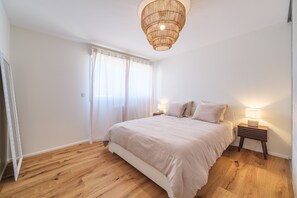 2 habitaciones, tabla de planchar con plancha y wifi gratis 