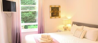 Cosy country house hotel. Pet-Friendly with comfy lounges and beautiful gardens!