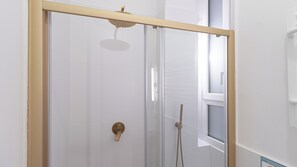 Shower, hair dryer, bidet, towels - Italianway Comfort - Plinio 33 (Milan)