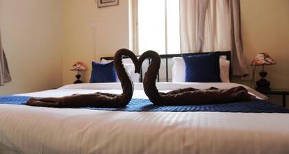 Four Seasons GuestHouse