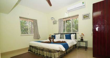 Four Seasons GuestHouse
