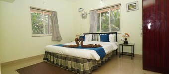 Four Seasons GuestHouse