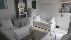 2 dormitorios, tabla de planchar con plancha, wifi y ropa de cama