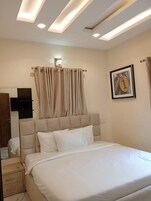 Exclusive Apartment, Non Smoking | Desk, laptop workspace, free WiFi