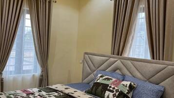 Apartament executiu, no fumadors | Escriptori, espai de treball apte per a portàtils i wifi gratuïta