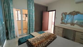 2 bedrooms, WiFi, bed sheets