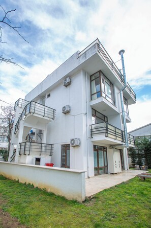 Exterior - poseidon kınalıada pansiyon (Adalar)