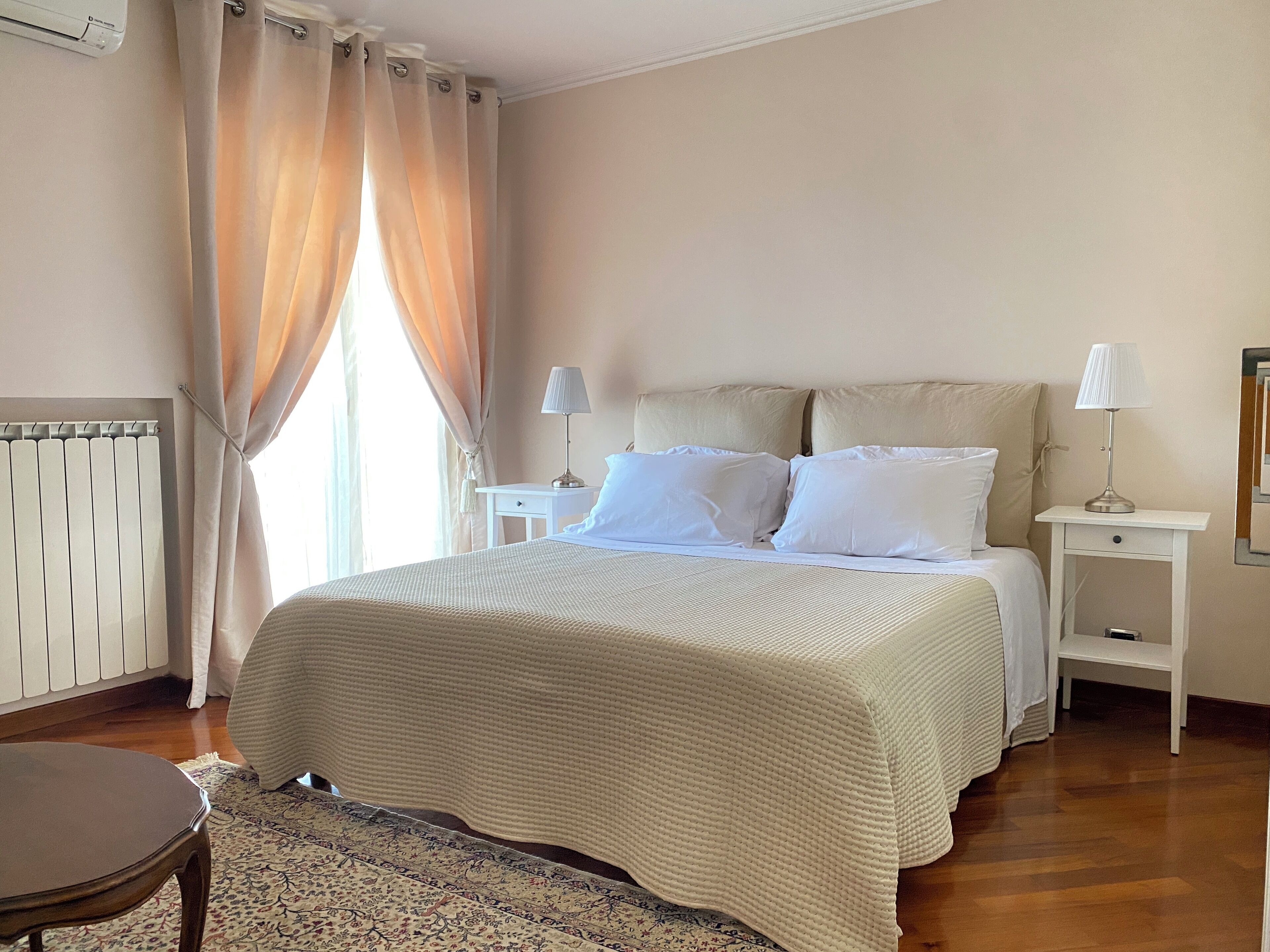 3 Schlafzimmer, Schreibtisch, Bügeleisen/Bügelbrett, kostenloses WLAN