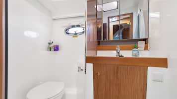 淋浴设施、毛巾