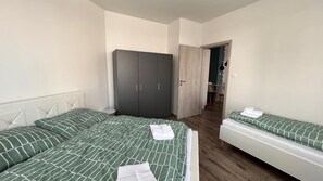 1 camera, Wi-Fi, lenzuola
