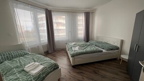 1 habitación, wifi y ropa de cama