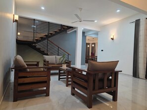 Interior - Spacious 4-bedroom house in peaceful Malabe with Roof Terrace (Malabe)