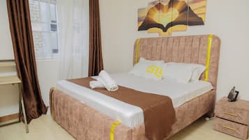 2 dormitorios, escritorio, tabla de planchar con plancha y wifi gratis