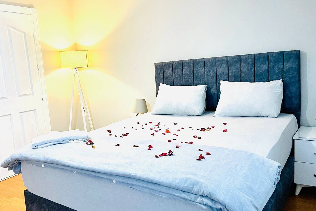 Apartamento, balcón, vistas a la ciudad | Tabla de planchar con plancha y wifi gratis