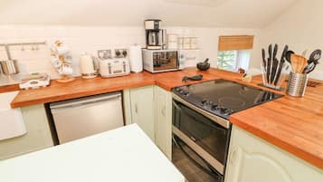 Fridge, microwave, toaster, cookware/dishes/utensils