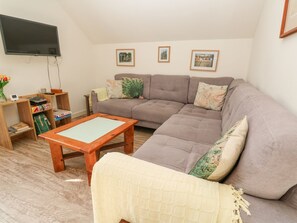 Living area - Five Elements Barn (Truro)
