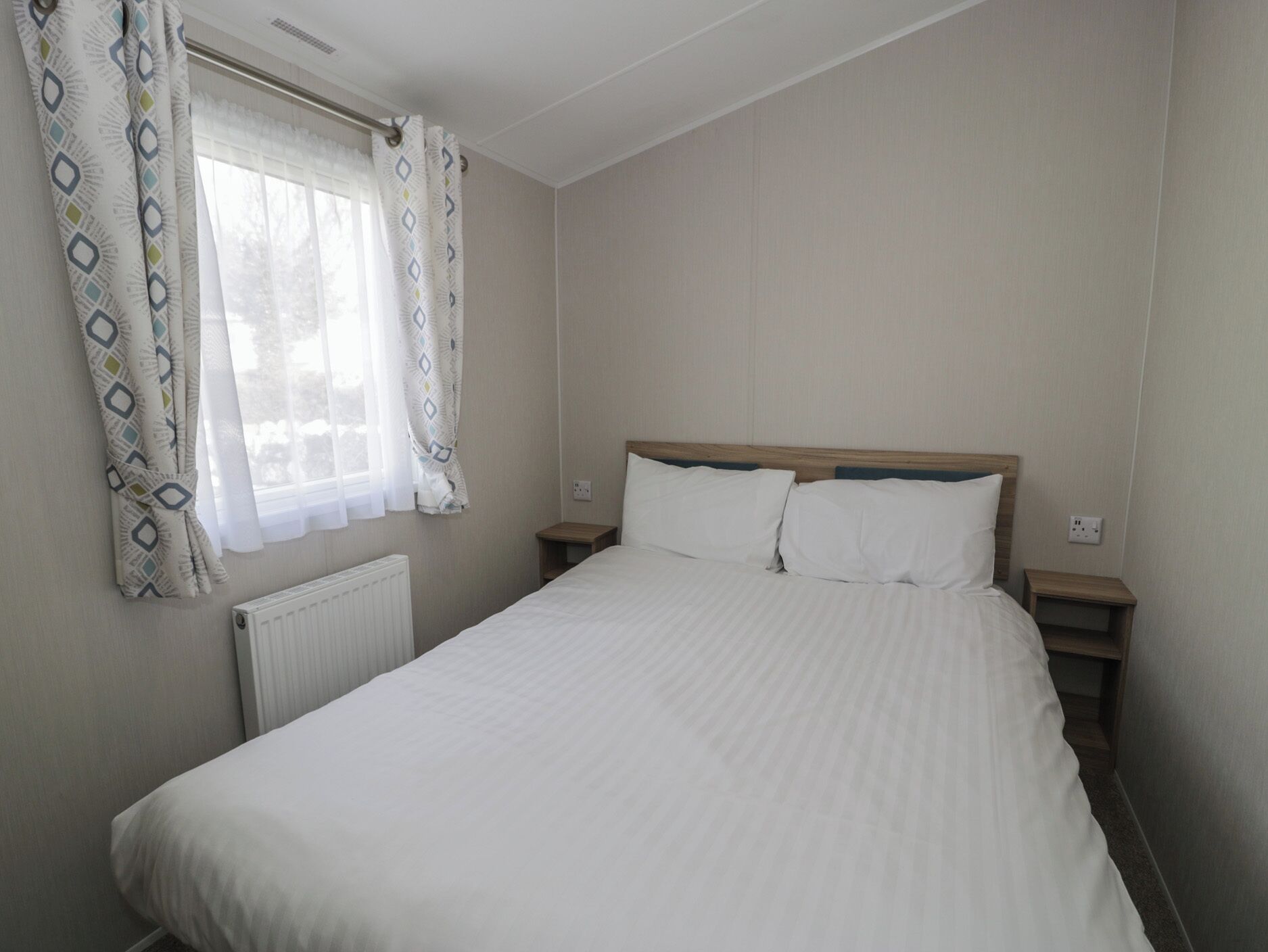 3 habitaciones, decoración personalizada y muebles diferentes 