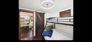 2 bedrooms, WiFi, bed sheets