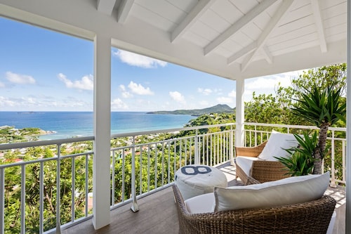 Villa Belvedere 
Breathtaking Views, Timeless St. Barth’s Charm,Complete Privacy