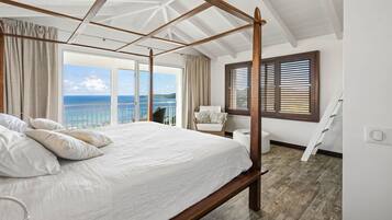 2 habitaciones, escritorio, tabla de planchar con plancha y wifi