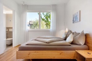 2 Schlafzimmer, Bügeleisen/Bügelbrett, WLAN, Bettwäsche