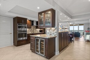 Appart'hôtel, plusieurs lits (DiMucci Towers Ten 1604) | Cuisine privée