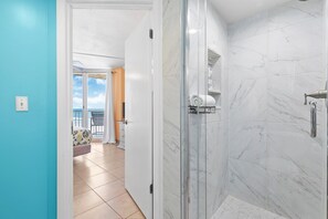Condo, 1 King Bed (Oceania Plaza 808) | Bathroom