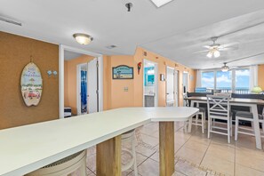 Condo, 1 King Bed (Oceania Plaza 808) | Dining - Oceania Plaza 808 (New Smyrna Beach)