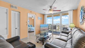 Condo, 1 King Bed (Oceania Plaza 808) | Living area