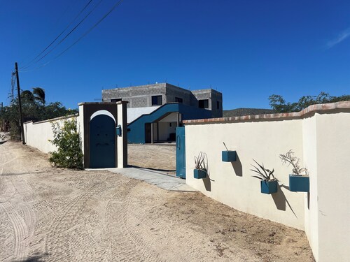 Fabulous 600 sq ft/1bed/1bath incl. A/C within a few minutes dntn Los Barriles