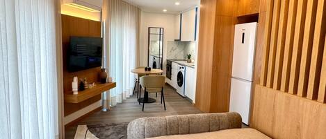 1 bedroom, in-room safe, iron/ironing board, free WiFi
