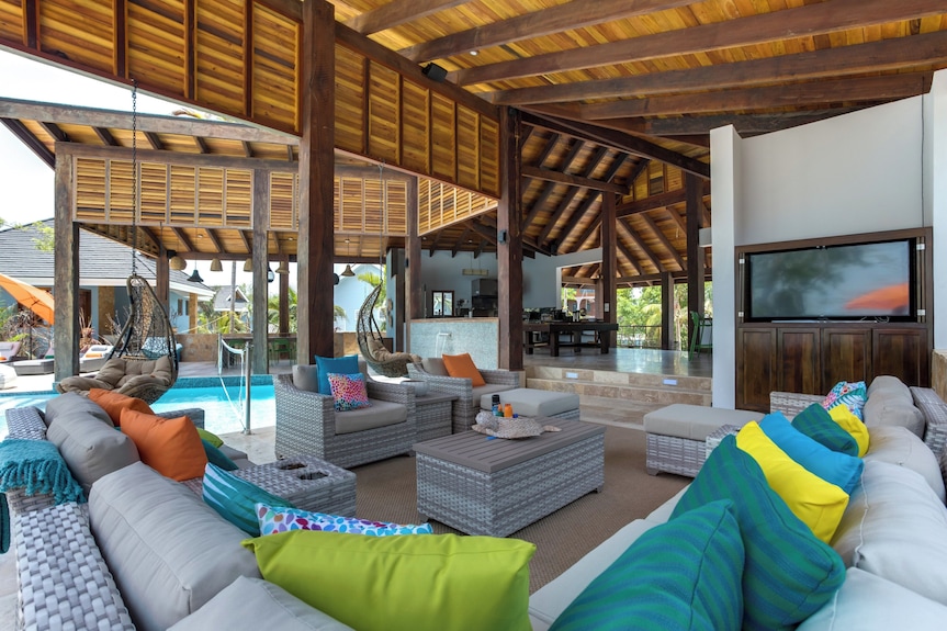 Enclave: Private Island, 7 Bungalows, All-inclusive Luxury For Up To 22 Guests - Placencia