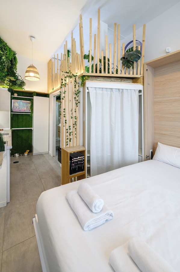 1 bedroom, iron/ironing board, free WiFi