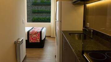 3 habitaciones, tabla de planchar con plancha y wifi gratis