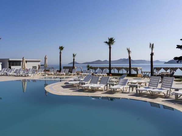Seasonal outdoor pool