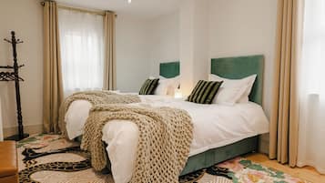 5 bedrooms, individually decorated, individually furnished, free WiFi