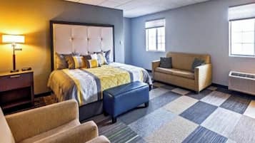 Standard Studio Suite, 1 King Bed, Non Smoking