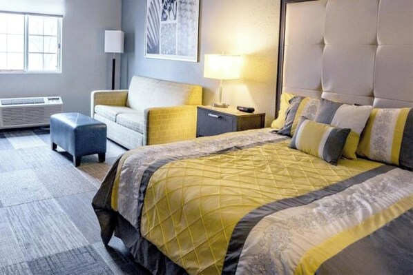 Standard Studio Suite, 1 King Bed, Non Smoking | Desk, laptop workspace, iron/ironing board, free rollaway beds