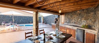 Private Paradise in Fuerteventura · Pool, Barbecue, and Dream Beaches