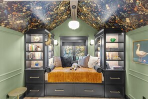 Interior - Wine Country Loft + Heated Swim Spa (Geneva)