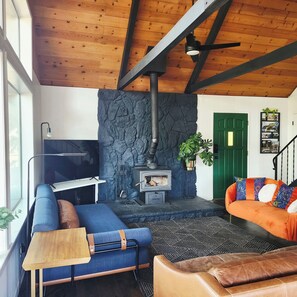 Smart TV, video games, DVD player, books