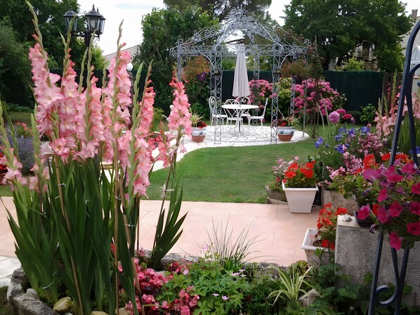 Property grounds - Guest Room Jasse Perdrix (Thairé)