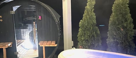 Baignoire à remous extérieure