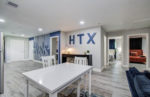 Sweet Stay on Pleasant