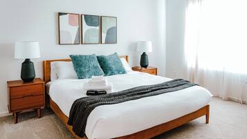 4 bedrooms, desk, iron/ironing board, travel crib