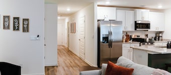 Modern 3BR 12 miles to UA with King Bed, Fire Pit, and Private Primary Bedroom and Bath, Fully Stocked Kitchen